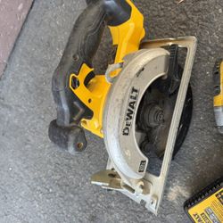 Dewalt Skill Saw And Hammer Drill No Batteries But Can Test For You 