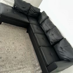 Couch set