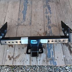 Tow Hitch Receiver  , Universal Fits Chevy, Ford Full Size Van ,SUV ,Trucks 