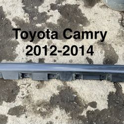 2012-2014 Toyota Camry Rocker Molding OEM 