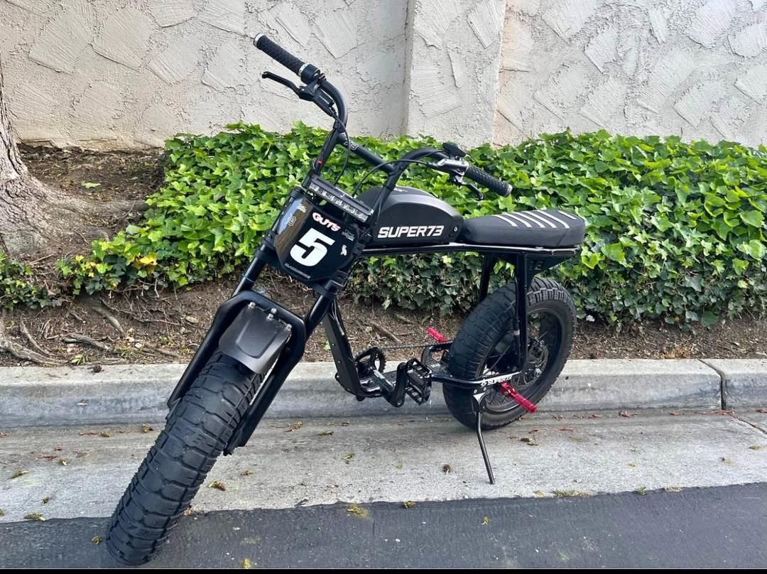 #Super 73