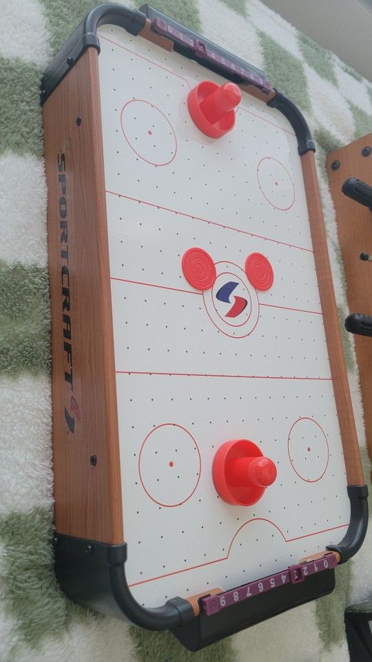 Air Hockey Table