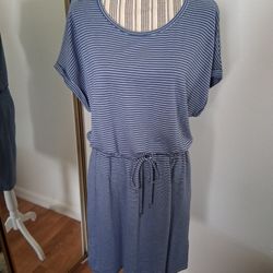 Hilary Radley 97% Rayon Dress