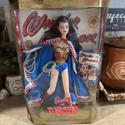Barbie Wonder Woman Collector Set 