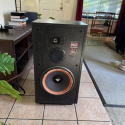 Cera Vega Series E Speakers 