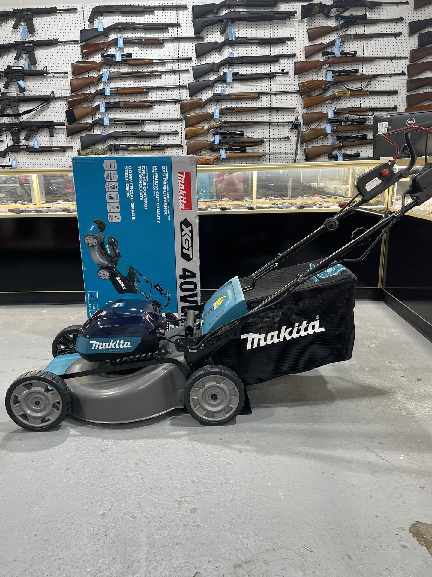 Makita 40v Lawnmower