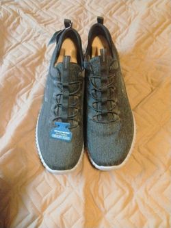 Sketchers Walking Shoes 