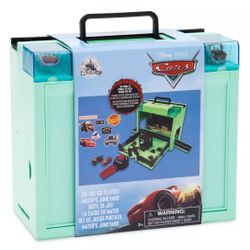 Mater's Junkyard On-the-Go Play Set – Cars