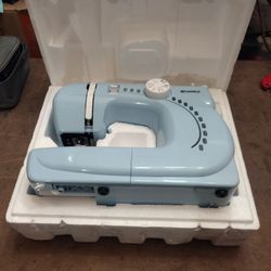 2004 KENMORE Mini Ultra Sewing Machine NEW Missing Power Cord And Foot Pedal