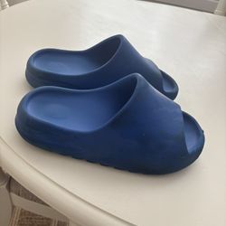 Yeezy Slide Blue