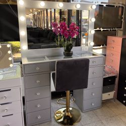 Grey Color Vanity Set Stool And Big Mirror Included 