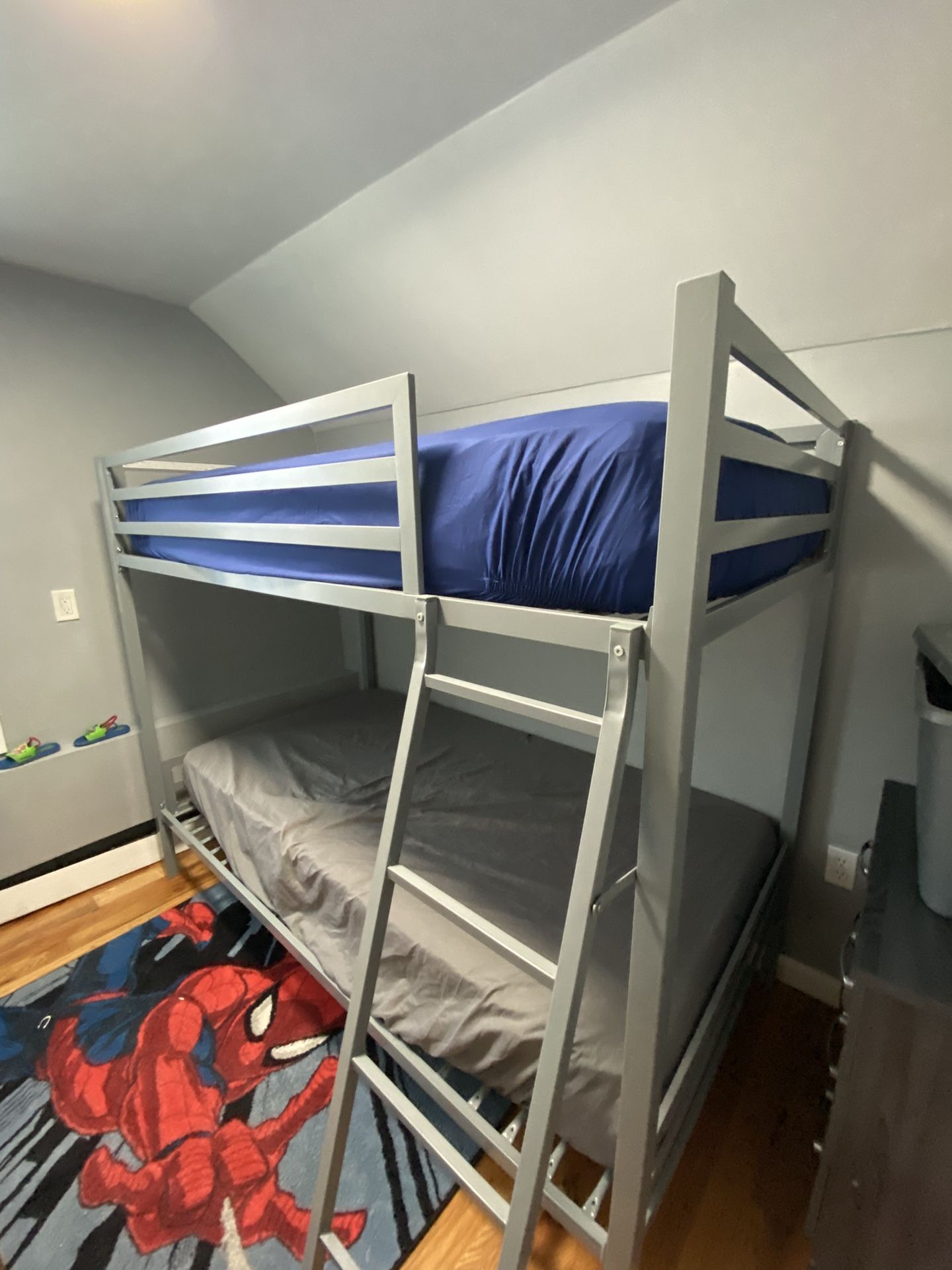 Twin Bunk Bed