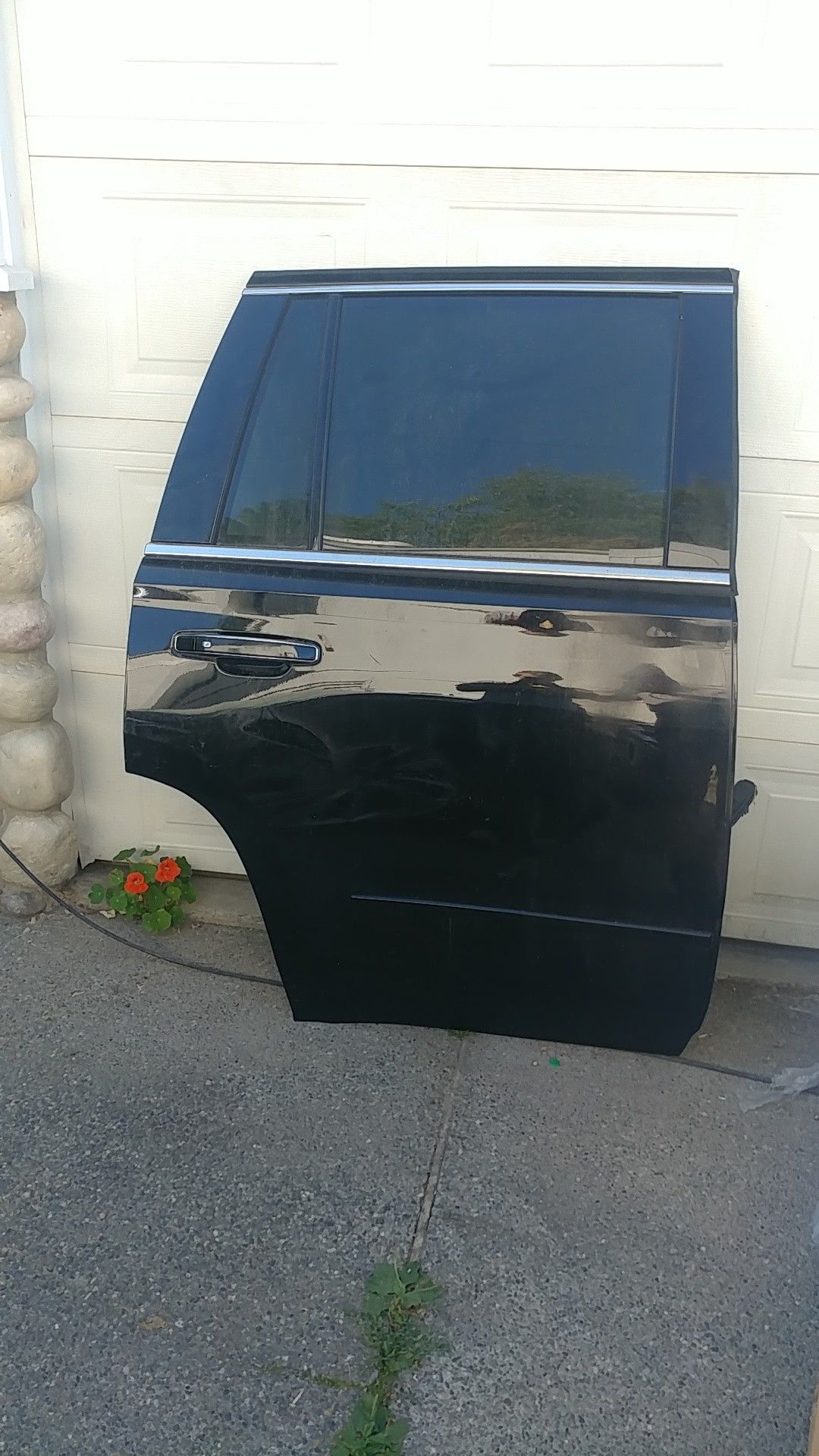 2016 Tahoe Door