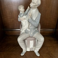 Lladro Porcelain Figurine “The Grandfather”