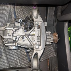 2017 - 2022 Honda CRV Rear Axle Differential .O.E.M.