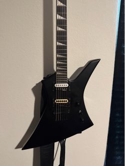 JS SERIES KELLY™ JS32T with case