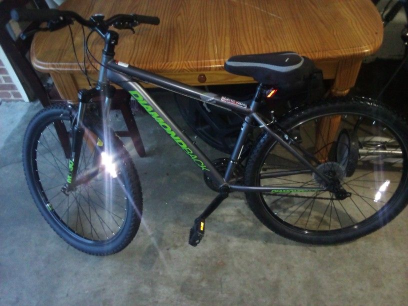 DiamondBack Apex M3030 27.5 mm SR Suntour Bike