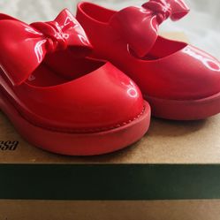 Mimi Melissa Size 6