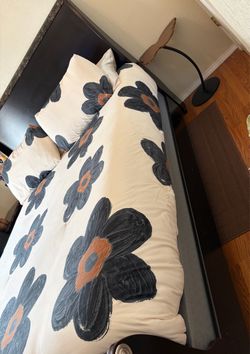 Bed room set no the mattress
