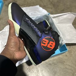 Retro 17 Doernbecher By Zach Rumbaugh Size 12.5