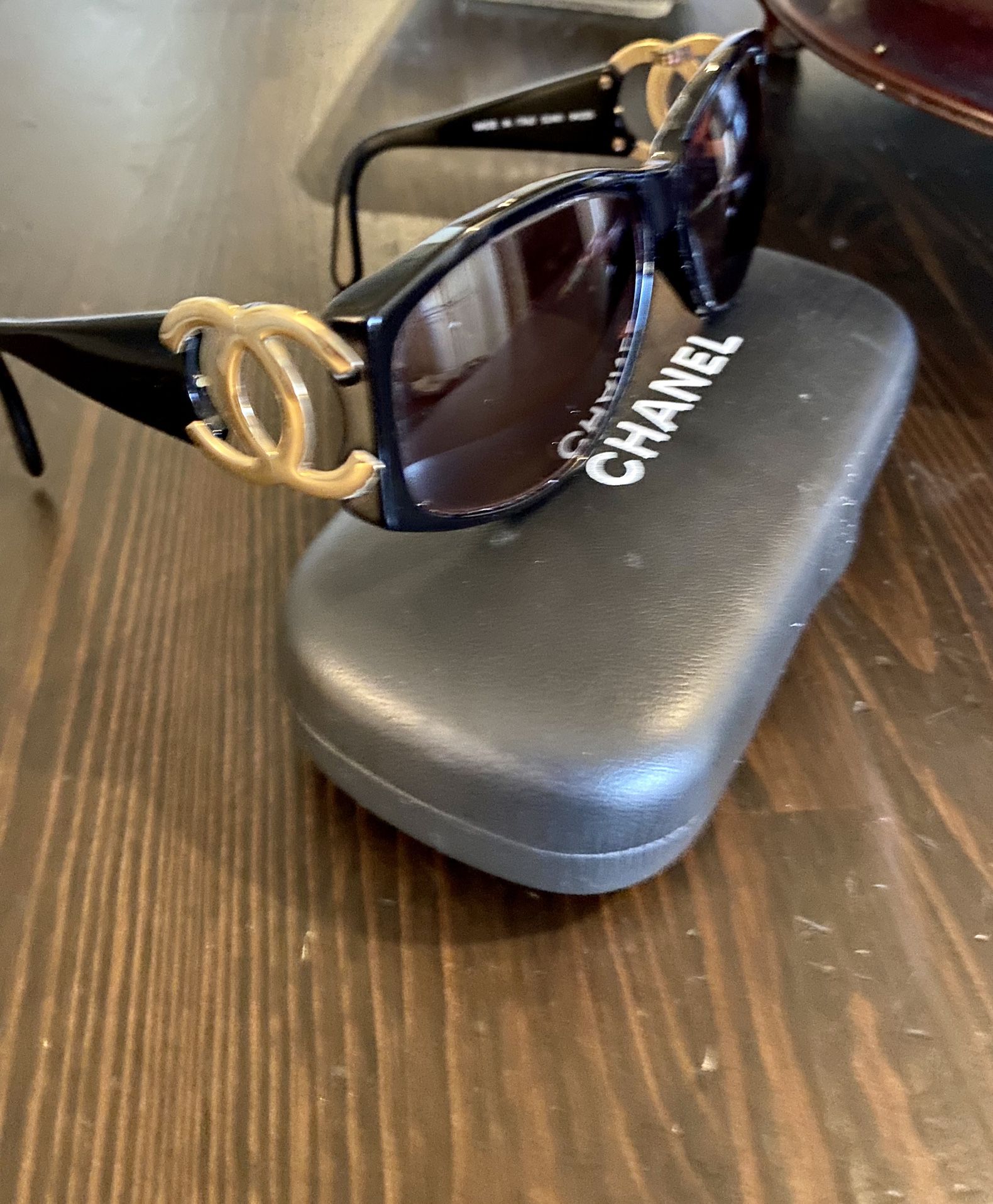 Vintage Never Worn Chanel Sunglasses for Sale in Mckinney, TX - OfferUp