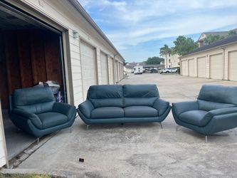 Couch set
