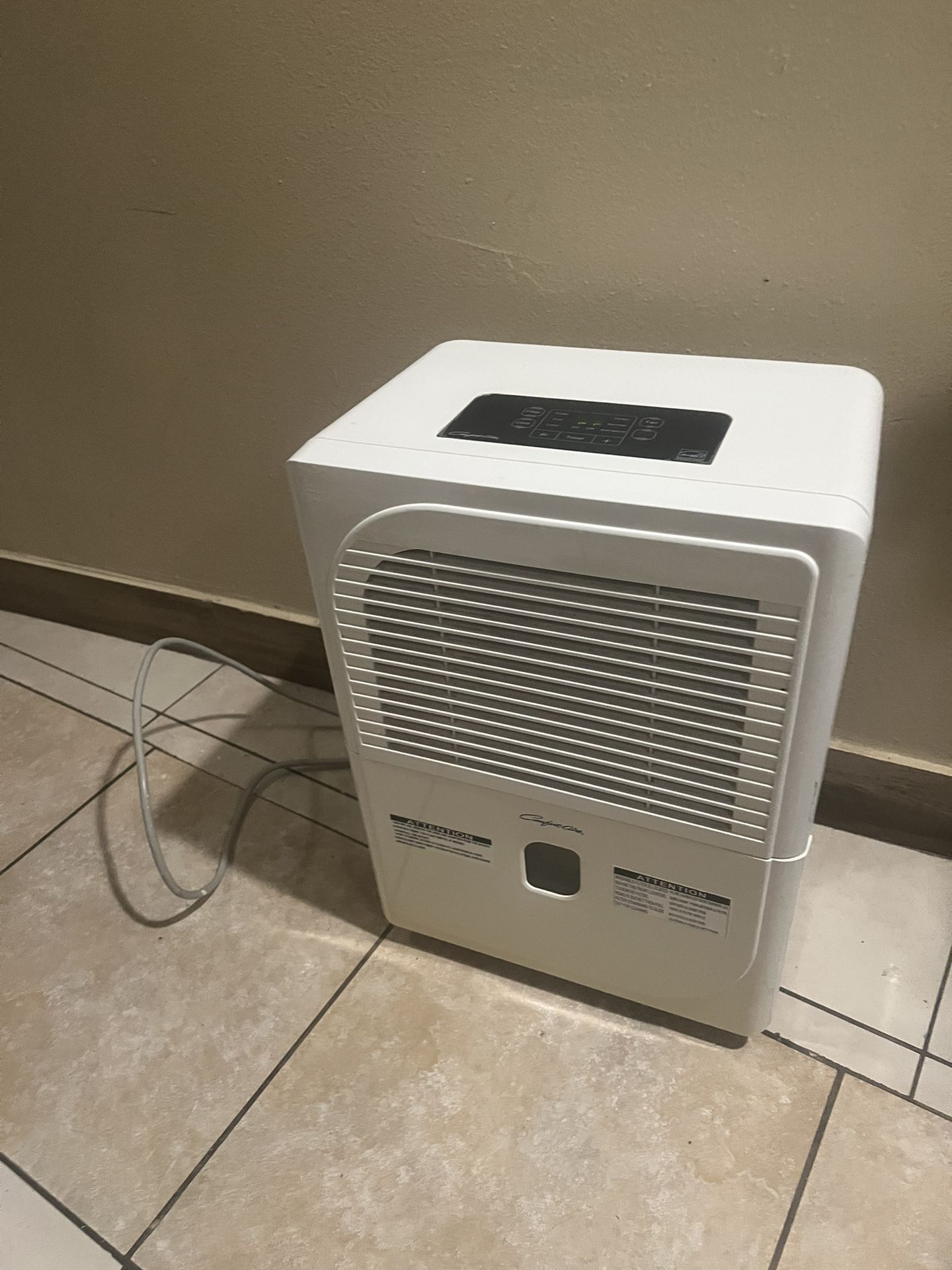 Comfort Aire - Dehumidifier