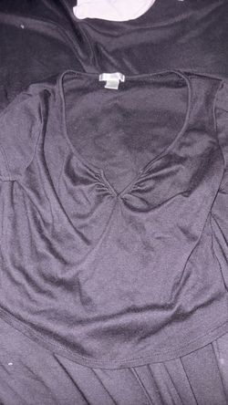 black bozzlolo v neck shirt size Large