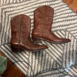 Cow bow boots brand new 