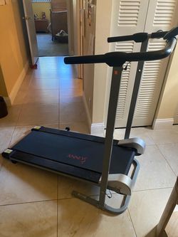 Sunny Health & Fitness MANUAL Walking Treadmill - Local Delivery for a Fee - See My Other Items😀