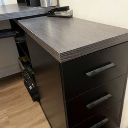 “L” shaped Desk