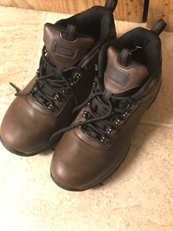 Khombu boots size 8 women’s