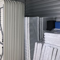 Chairs & Tables | Sillas Y Mesas HABLAMOS ESPAÑOL