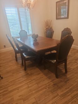 Formal dining room