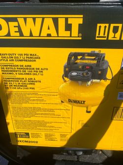 New!! DEWALT 6-Gallon 165 PSI Pancake Air Compressor
