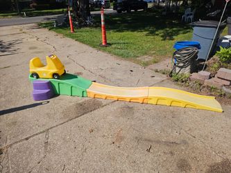 Prices firm children's up and down roller coaster
