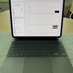 Apple iPad Pro (M4, 7th Gen) 13 Inch With Magic Keyboard
