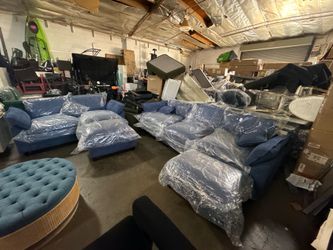 New couch 🛋️
