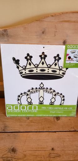 New Crown Re Usable Wall Stickers