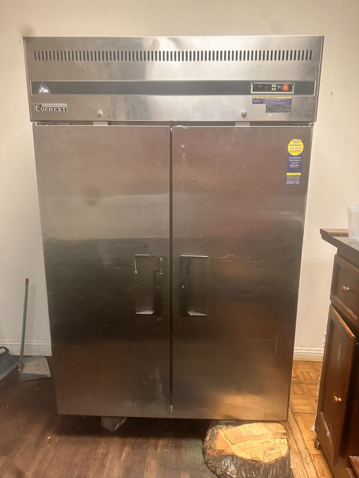 Comercial Fridge