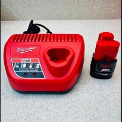🔥 Milwaukee M12 Charger + M12 2.0 battery