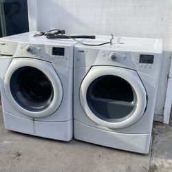 Whirlpool Washer And Gas Dryer 