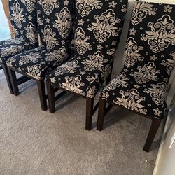 4 Dining Room Chairs 