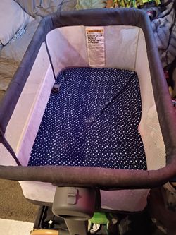 Used baby crib