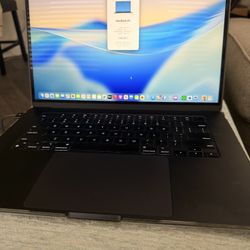 MacBook Air 15” M2 – Excellent Condition 🔥