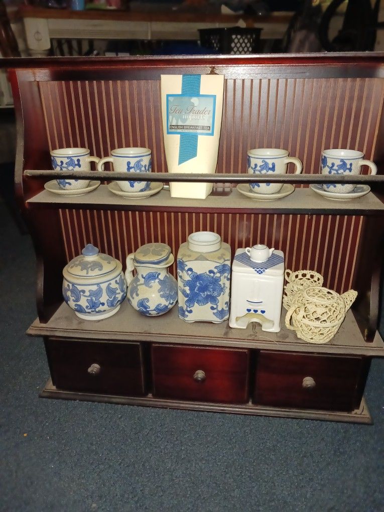 Classic tea Cup Cabinet