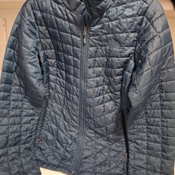 Size S BUENAS CONDISIONES  THE NORTH FACE DE MUJER 