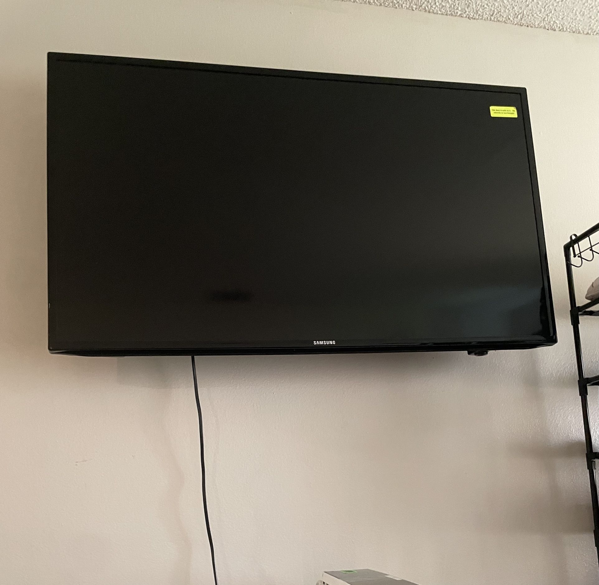 55 Inch Samsung Smart TV