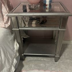 Mirrored dresser