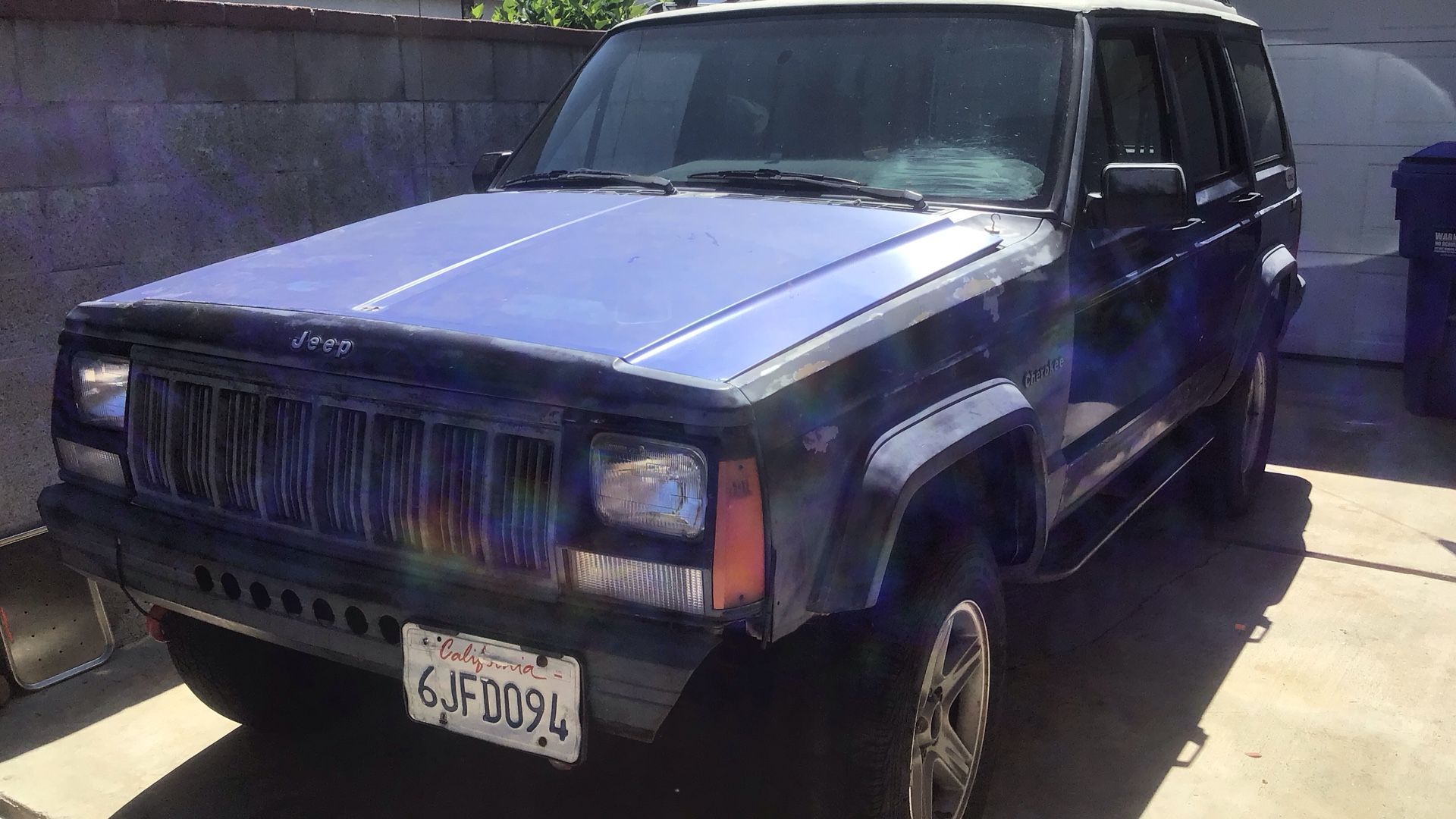 1996 Jeep Cherokee - 4 Wheel Drive - Rock Sliders - Skid Plates - Lots Of Spare Parts